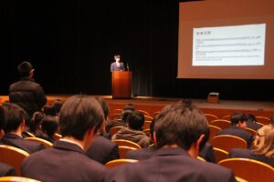探求　結果を発表　柏原高２年　実験や文献研究