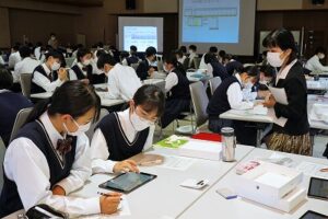 202206柏原高校生涯設計