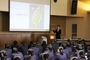 多文化共生の台湾文化や政治学ぶ