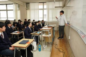 柏原高校地域探究愛を語る