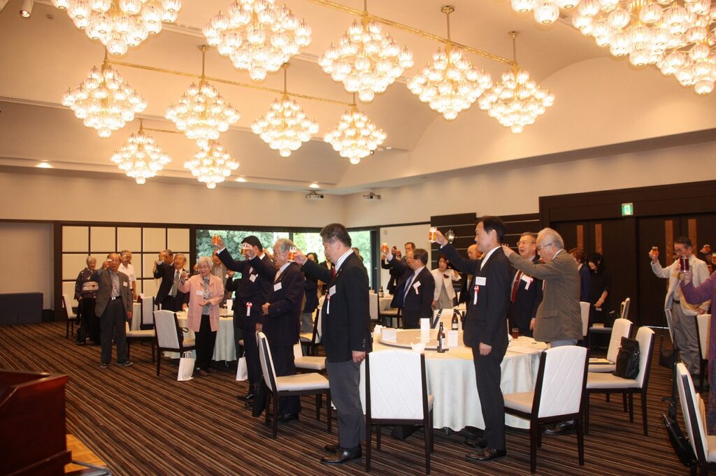 新支部長に塩見幸子さん 柏陵同窓会京滋支部総会