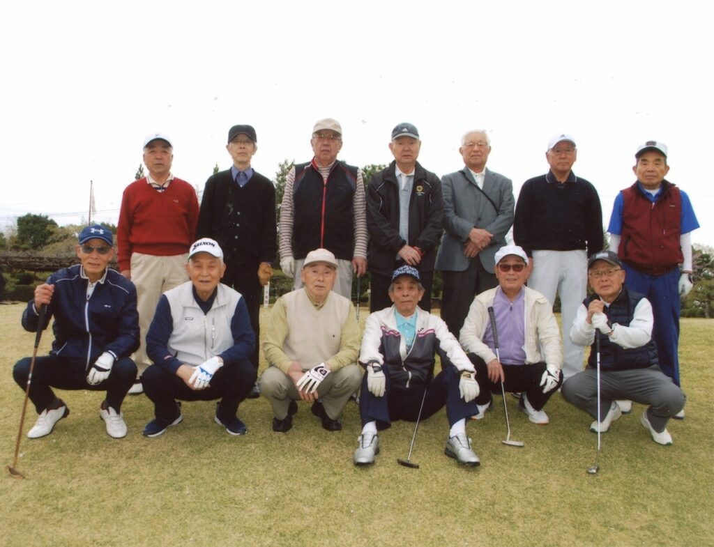 第54回のゴルフコンペ34年卒