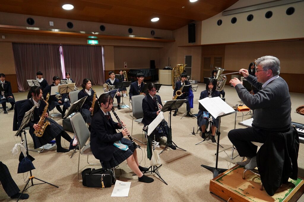 本番に向け練習を重ねる柏原高校吹奏楽部